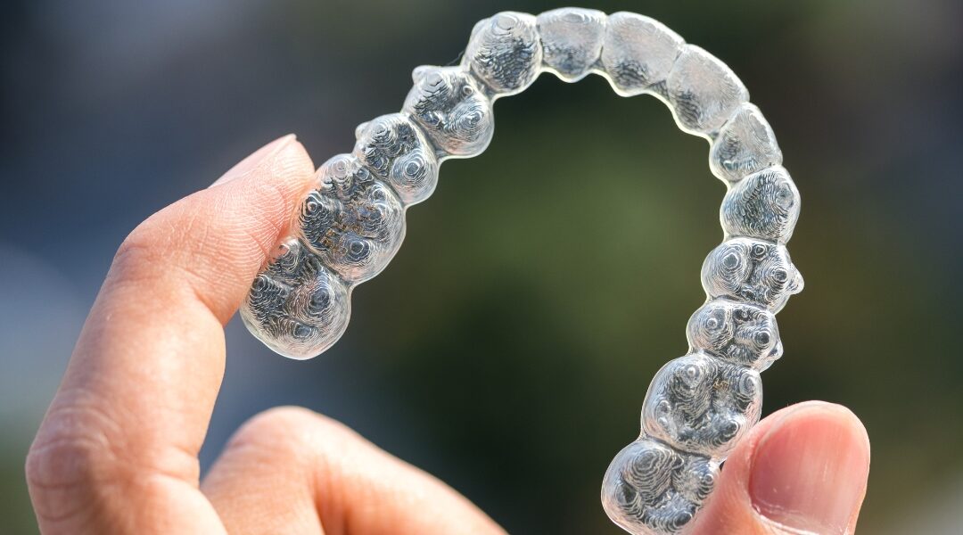 What Do Invisalign Retainers Look Like: Advice and Care Tips